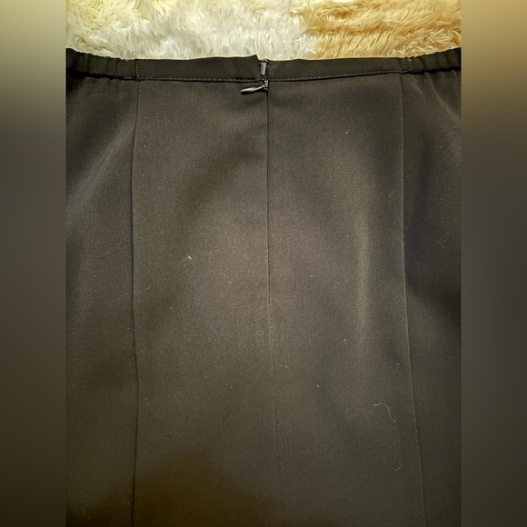 ‼️ Sale ‼️ Norton McNaughton Women's Black Blazer and Skirt Set - Picture 14 of 15